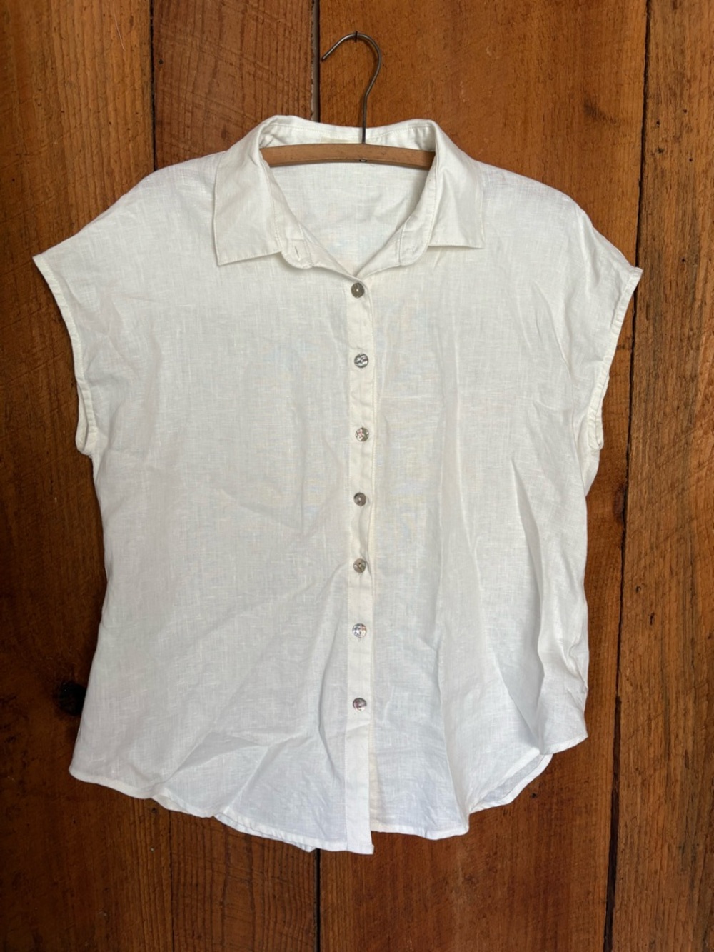 Grae Cove Classic White Linen Button-up Top
